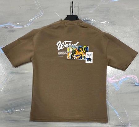 تيشرت اوفر سايز طبي بطبعة خلفية - Oversized T-shirt