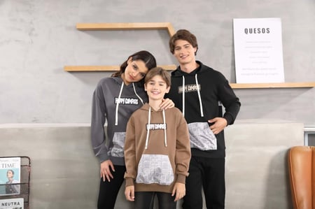 هودي ولادي طبي مطرز