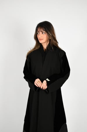 عبايه شتويه ثلاثة انواع اقمشه