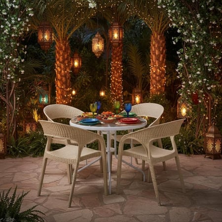 طقم جلسات خارجية – 4 كراسي كبيرة من البلاستيك المقاوم مع طاولة حديدية