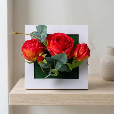 لوحة جدارية مزينة بالزهور الصناعية مربعة – ديكور حائط أنيق