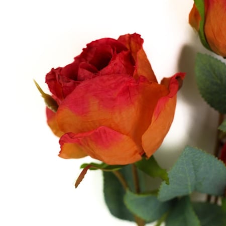 زهور صناعية – ارتفاع 70 سم، 3 ألوان متنوعة