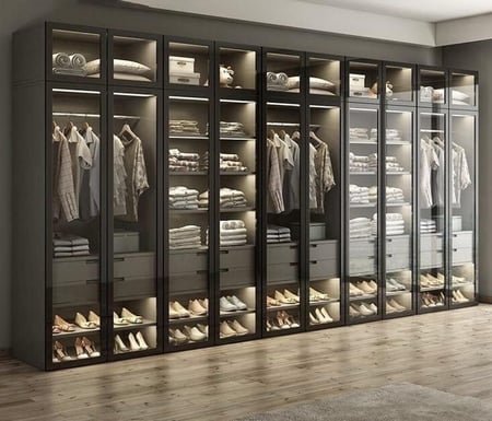 خزانة الملابس هاي بأبواب زجاجية من اخشاب