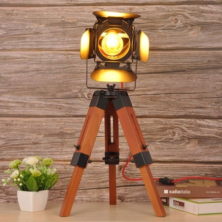 مصباح طاولة شكل كشاف ستايل امريكي ارجل خشبية