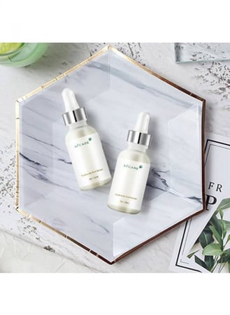 سيروم حمض الهيالورونيك يحبس رطوبة الجلد بينما يرطب بقوة ويمكنه أيضًا قفل الرطوبة بشكل فعال لمنع فقدان البشرة والحفاظ على توازن الماء والزيت