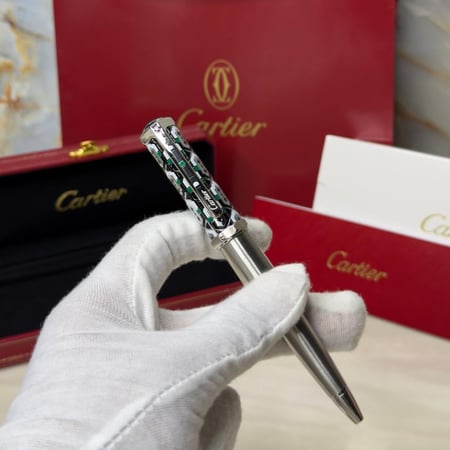 قلم كارتير سانتوس إصدار الشرق الأوسط احدث إصدار  ( فرار)