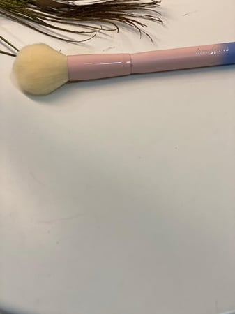 فرش مكياج ب اربعه اشكال