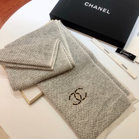 سكارف شانيل