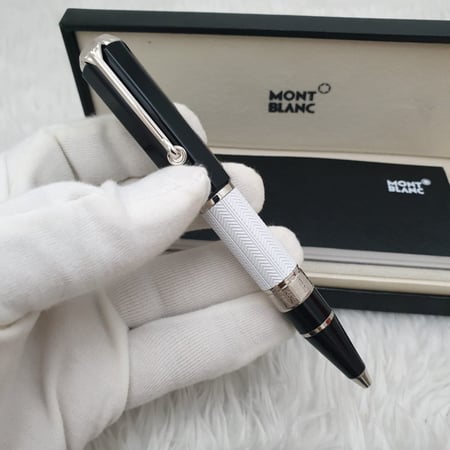 قلم شكسبير مونت بلانك درجة اولى طبق الاصل