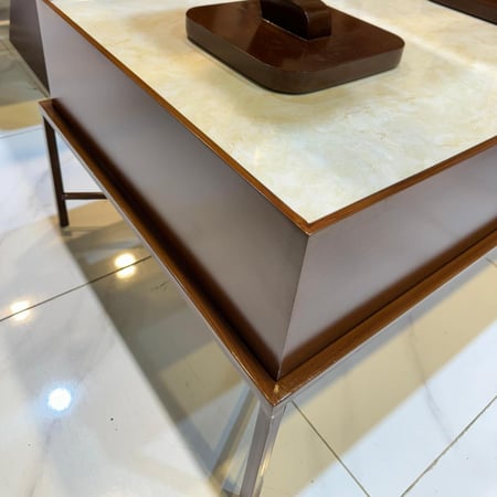 طاولة ايفا