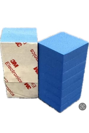 حامي الباب لون ازرق