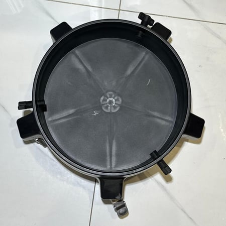 عجلات لسطل الغسيل