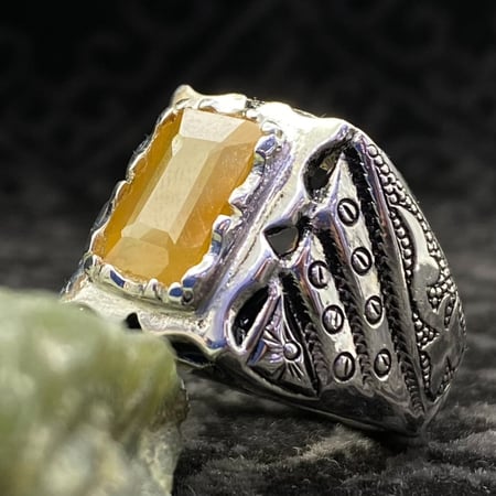 خاتم فضة رجالي بحجر زفير اصفر - ورشة الشريف