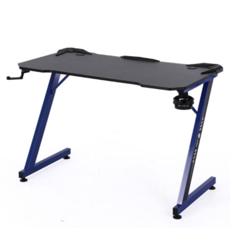 طاوله مكتبية وقيمنق بإضاءة RGB - ازرق ابعاد الطاولة : العرض 118cm العمق 60cm الارتفاع 74.4cm حامل كوبحامل سماعةسطح مقاوم للماء والخدش2 مداخل اسلاكسطح بتصميم كاربون فا...