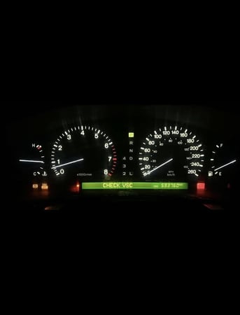 عداد لكزس 400 كندي