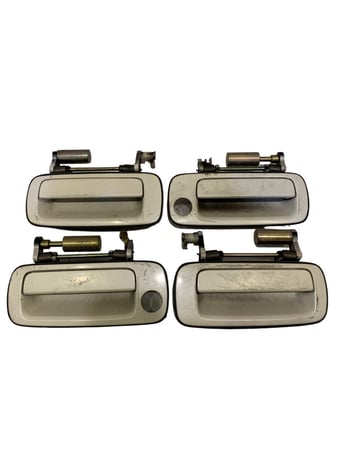 يدات باب لكزس400