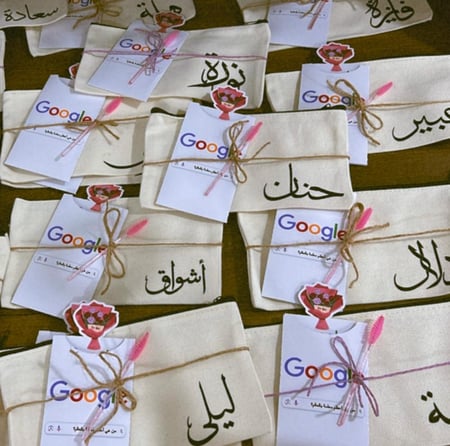 محفظة مع طباعة الاسم