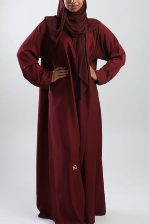 عباية باللون العودي السادة بلمسة حريرية ناعمة5018