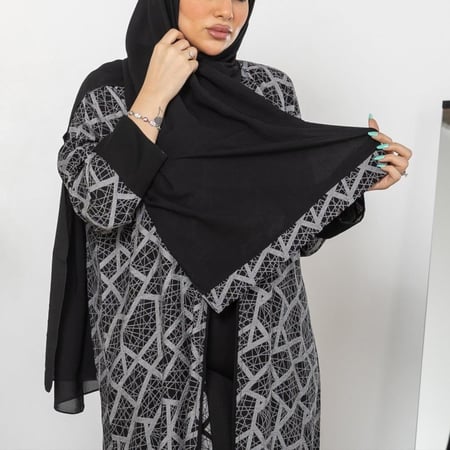 عباية مشجرة بالكامل لف باكمام سوداء M3000