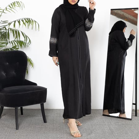 عباية زوم كوري مطرزة بالسدو R1108
