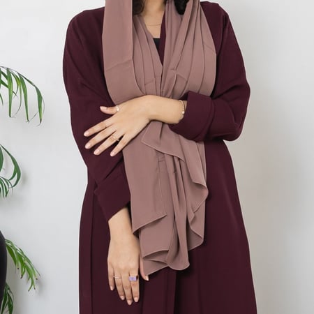 عباية ملونة للسفر  عودي دم الغزال موديل Z2002