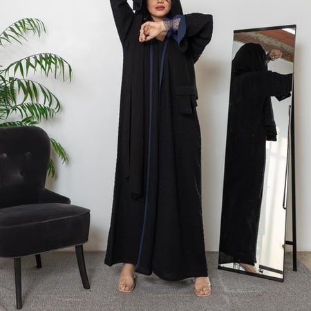 عباية سوداء سادة منقطة الكم دانتيل N1055