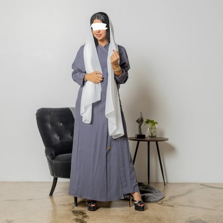 عبايه ملونة باللون الفيراني الرمادي 2023