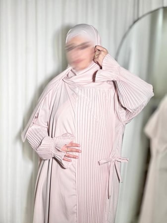 طقم صلاة باليسيه وردي - شرشف وسجادة مخمل فاخرة