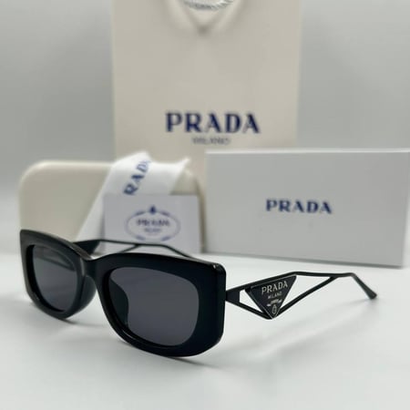 نظارات برادا PRADA