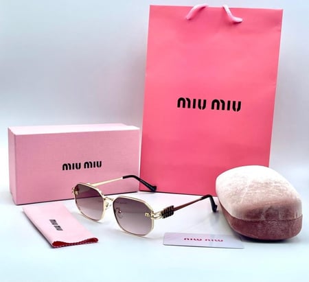 نظارات ميو ميو Miu Miu