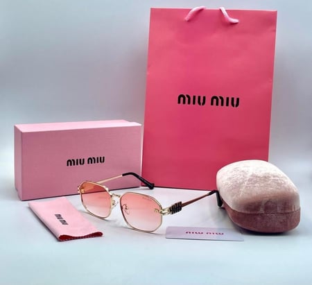 نظارات ميو ميو Miu Miu