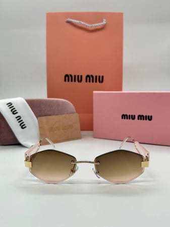 نظارات miu miu