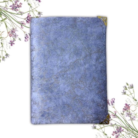 تميز بمصحفك الخاص بكتابة باسمك أو باسم من تحب لتقديمه كهدية مميزة