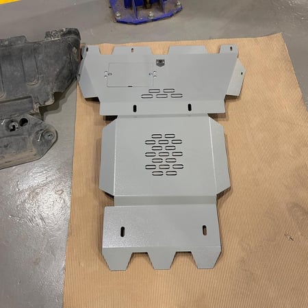 صاجة حمايه اسفل السيارة