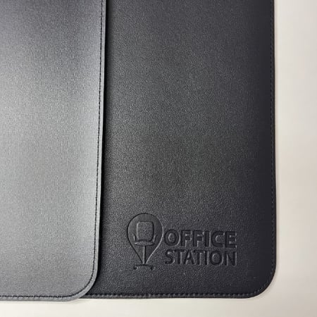 وسادة مكتب جلدية