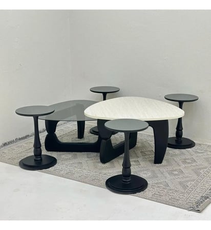طقم طاولة 6 قطعه قاعدة خشب لون اسود سطح بديل رخام وزجاج اسود