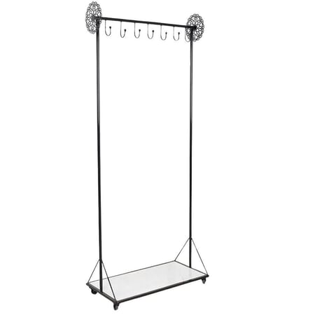 علاق ملابس اسود