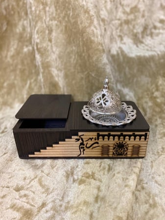 مبخرة مستطيلة مع صندوق لحفظ البخور