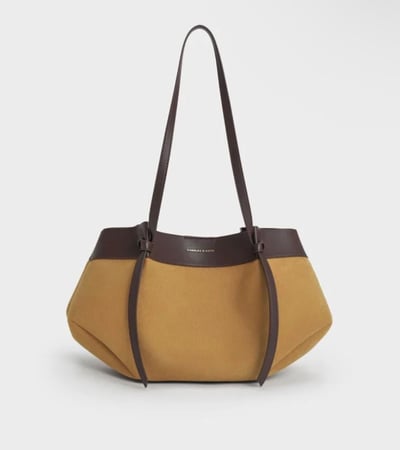 شنطة كالا من تشارلز اند كيث