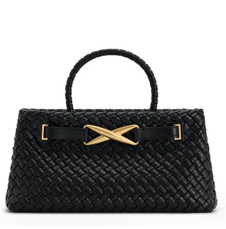 شنطة ايلورا من JW PEI