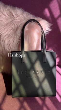 شنطة تيد بيكر أسود - حجم صغير