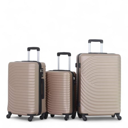 طقم شنط مميز مكون من 3 قطع -كفرات دواره 360 درجه -خفيفه الوزن