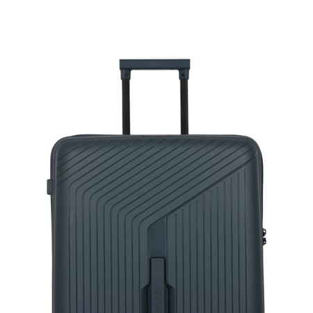 شنط سفر ضد الكسر - مكون من 3 قطع - بكفرات دبل ومقبض من الامام