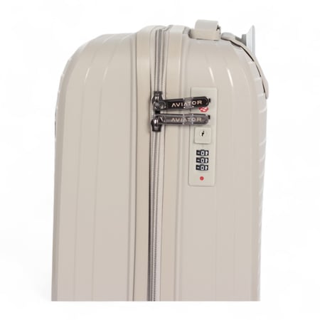 حقيبة  سفر ضد الكسر من خامة البولي بروبيلين مقاس 20 انش - بدبل كفرات- من ماركة AVIATOR-ضمان سنة   شامل الكسر