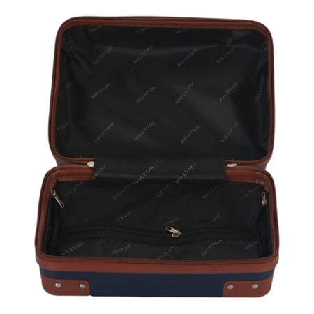 طقم حقائب سفر كلاسيكي فاخر - 4 قطع - مصمم ليجمع بين سحر الماضي وراحة الحاضر