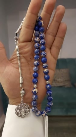 سبحة حجر طبيعي الرزة