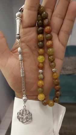 سبحة حجر طبيعي Jadeite  اليشمك