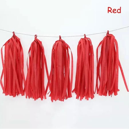 زينة ورقية أحمر