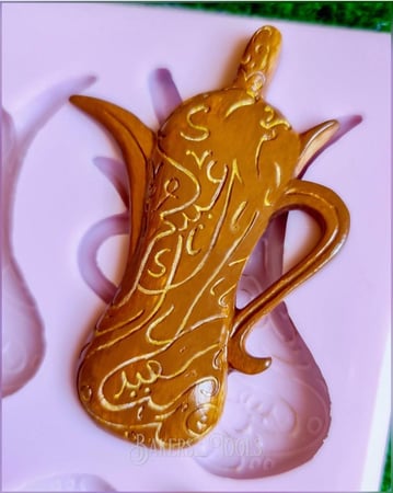 سيلكون مجسم شكل دله مع عباره عيد سعيد ٤ فتحات