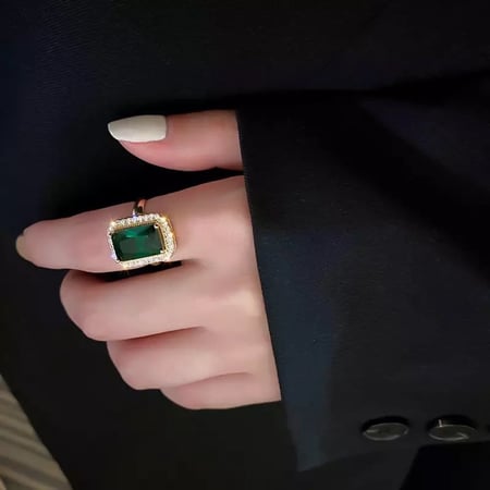 خاتم الكرستال الاخضر